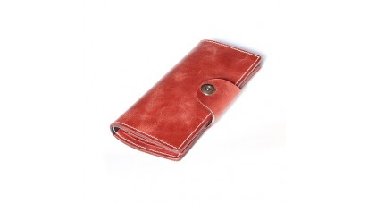 Woman red wallet opening - CS1